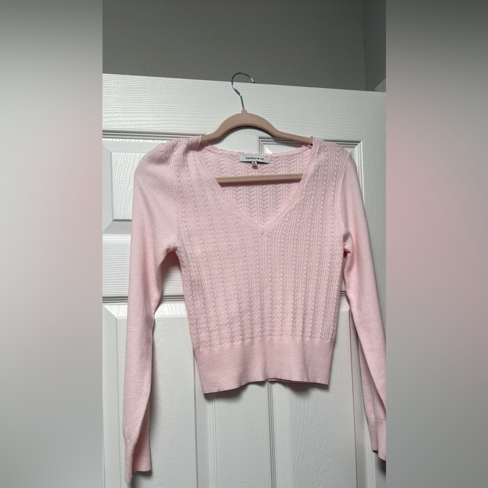 Hooked Up by IOT Light Pink V-Neck Sweater